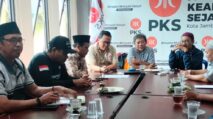 PKS meningkatkan koordinasi antara fraksi dan pengurus partai di tingkat daerah.